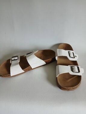 Mad Love White Double Buckle Cork Footbed Sandals Sz9